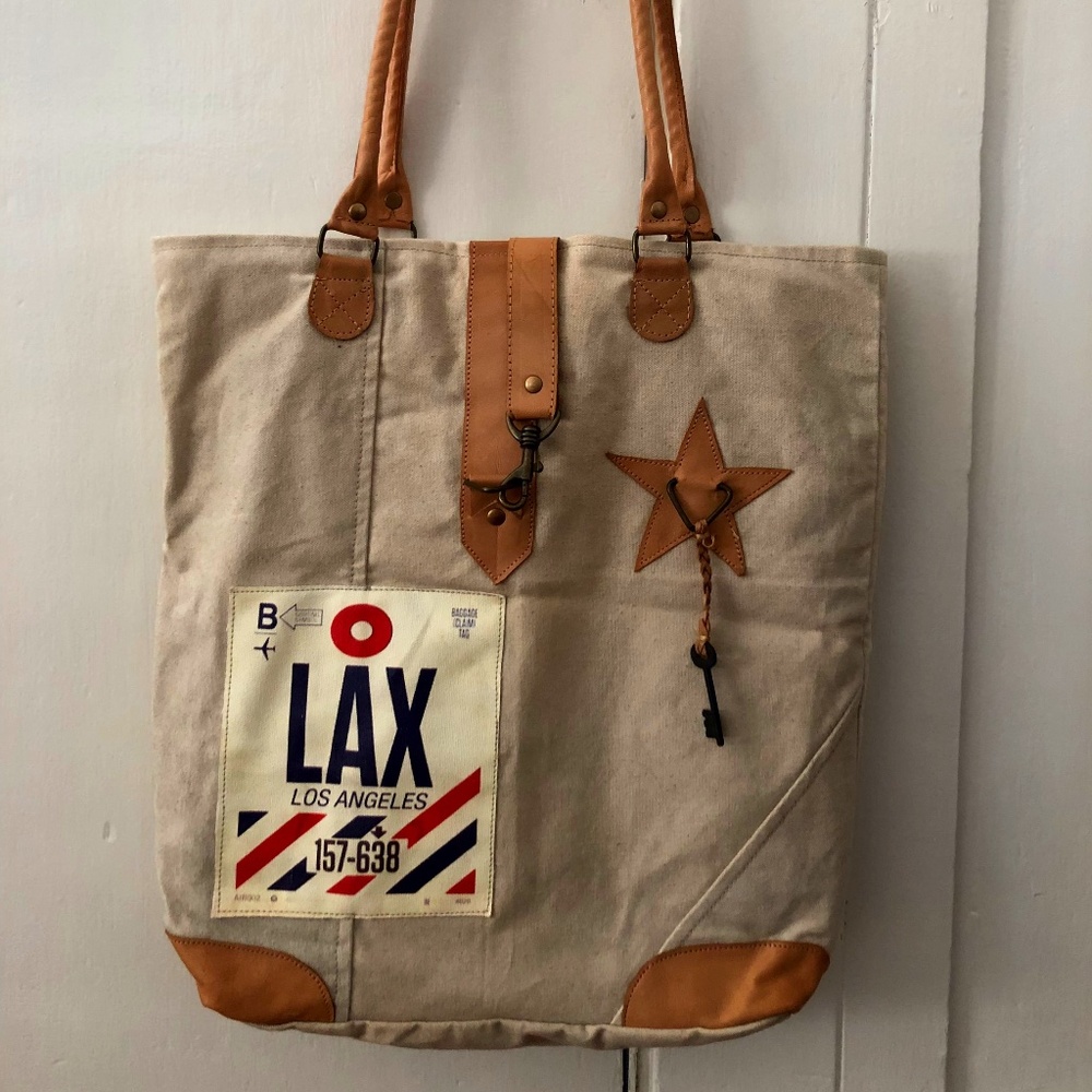 Vintage Addiction Vintage Inspired Tote Bag